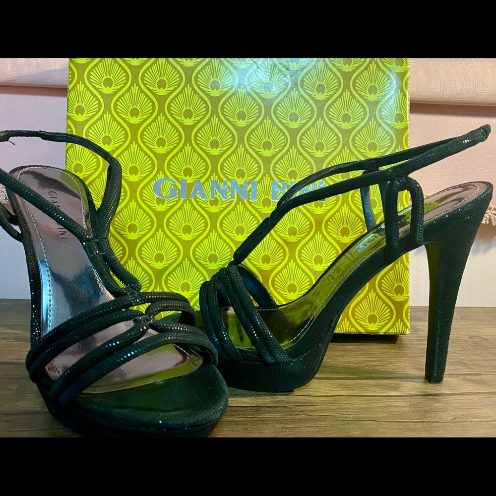 Like New Gianni Bini Platform Sandals, Sz 8.5M